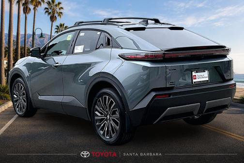 Overcast 2026 Toyota C-HR XSE