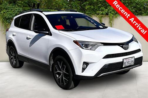 2018 Toyota RAV4 SE