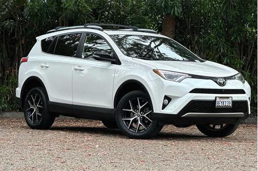 2018 Toyota RAV4 SE