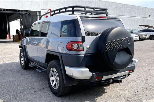 2014 Toyota FJ Cruiser Base