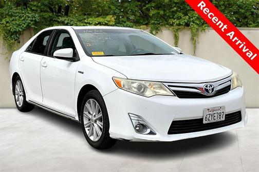 2013 Toyota Camry Hybrid XLE