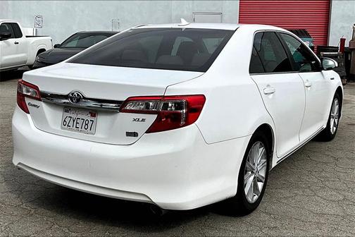 2013 Toyota Camry Hybrid XLE