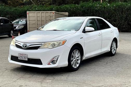 2013 Toyota Camry Hybrid XLE