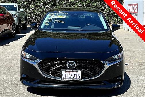 2022 Mazda Mazda3 FWD w/Preferred Package
