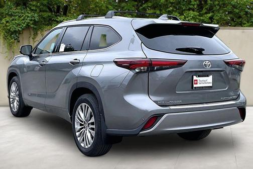 2026 Toyota Highlander 