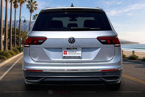Pyrite Silver Metallic 2024 Volkswagen Tiguan 2.0T SE