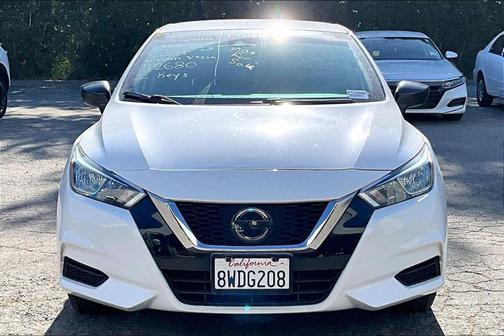 Fresh Powder 2021 Nissan Versa 1.6 S