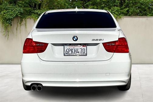 2011 BMW 328 328i