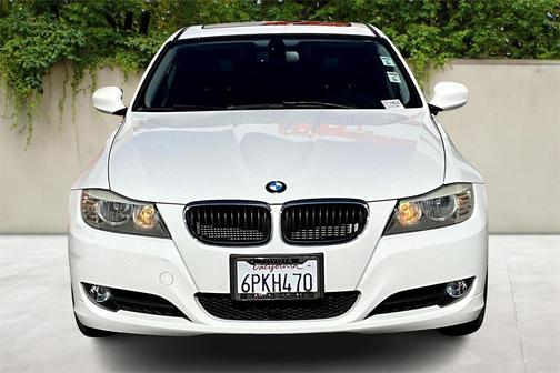 2011 BMW 328 328i