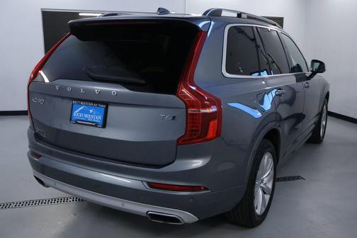 2019 Volvo XC90 T6 Momentum