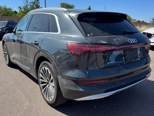 Manhattan Gray Metallic 2019 Audi e-tron Prestige
