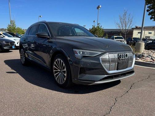 Manhattan Gray Metallic 2019 Audi e-tron Prestige