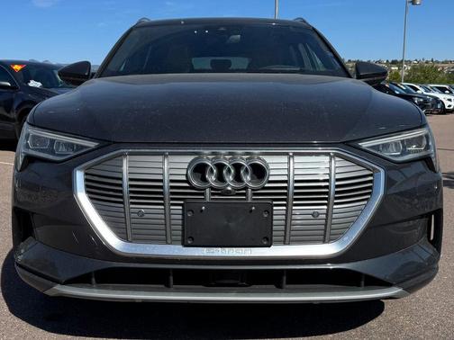 Manhattan Gray Metallic 2019 Audi e-tron Prestige