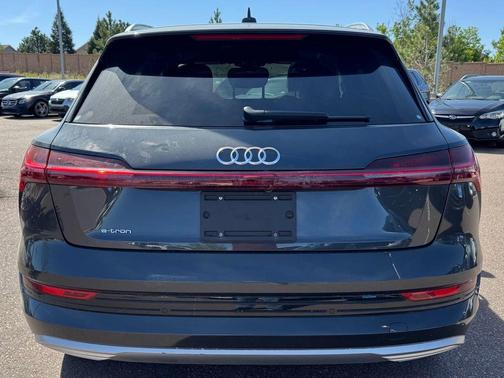 Manhattan Gray Metallic 2019 Audi e-tron Prestige