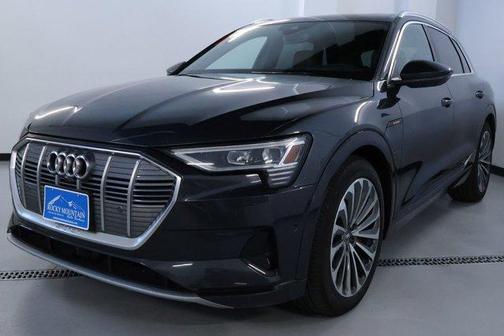 Manhattan Gray Metallic 2019 Audi e-tron Prestige