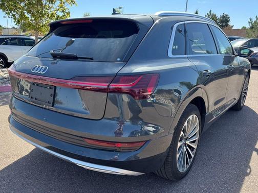 Manhattan Gray Metallic 2019 Audi e-tron Prestige