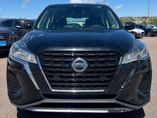 Super Black 2021 Nissan Kicks S