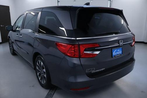 Modern Steel Metallic 2024 Honda Odyssey EX-L