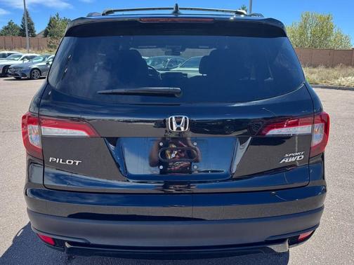 Crystal Black Pearl 2022 Honda Pilot Sport