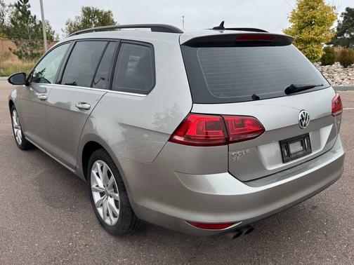 2017 Volkswagen Golf SportWagen TSI SE