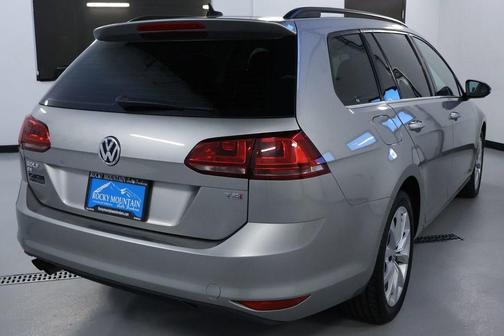 2017 Volkswagen Golf SportWagen TSI SE