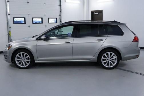 2017 Volkswagen Golf SportWagen TSI SE
