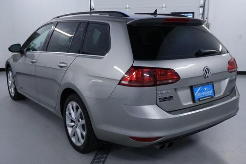 2017 Volkswagen Golf SportWagen TSI SE