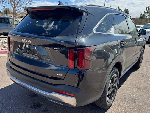 Ebony Black 2024 Kia Sorento S