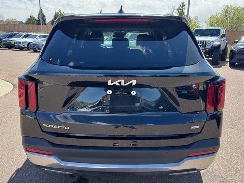 2024 Kia Sorento S