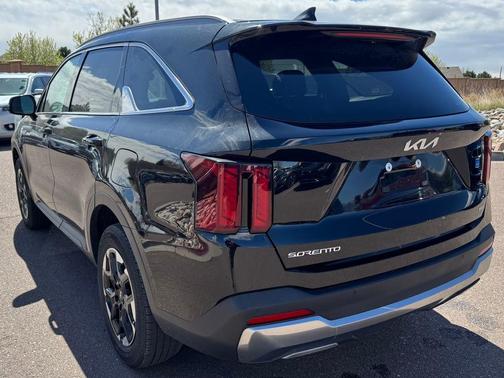 Ebony Black 2024 Kia Sorento S