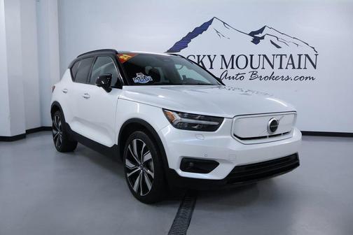 Crystal White 2021 Volvo XC40 Recharge Pure Electric P8