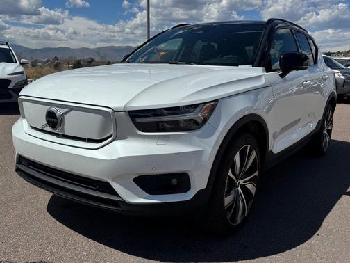 2021 Volvo XC40 Recharge Pure Electric P8