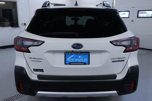 Crystal White Pearl 2020 Subaru Outback Touring XT