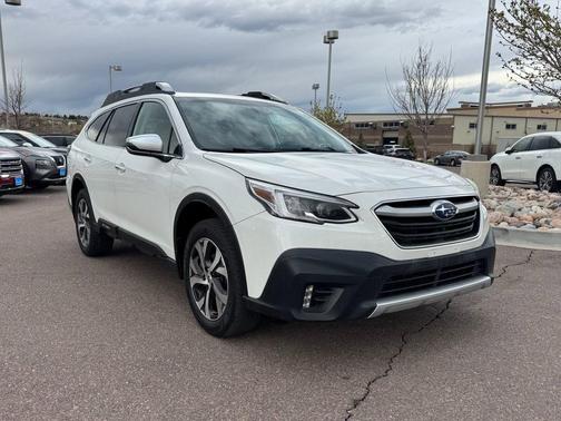 Crystal White Pearl 2020 Subaru Outback Touring XT