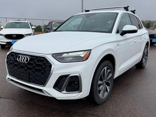 Ibis White 2023 Audi Q5 45 S line Premium Plus