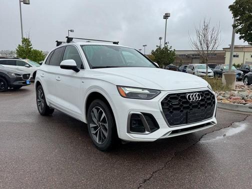 Ibis White 2023 Audi Q5 45 S line Premium Plus