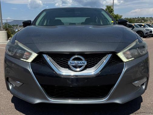 Gun Metallic 2017 Nissan Maxima 3.5 Platinum
