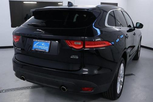 2020 Jaguar F-PACE 30t Portfolio