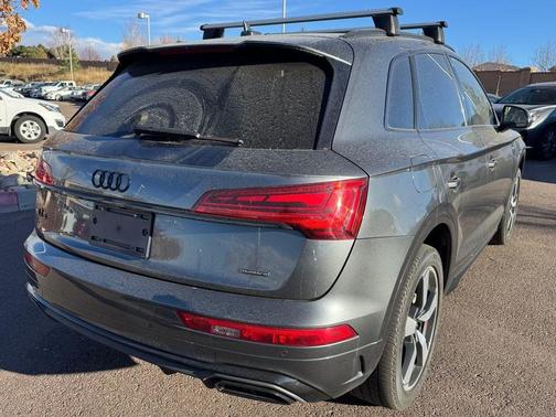 2022 Audi Q5 45 S line Premium Plus