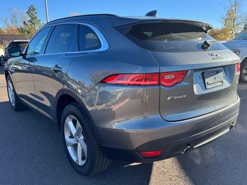 2019 Jaguar F-PACE 25t Premium