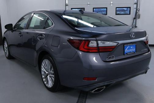 Nebula Gray Pearl 2016 Lexus ES 350 Base