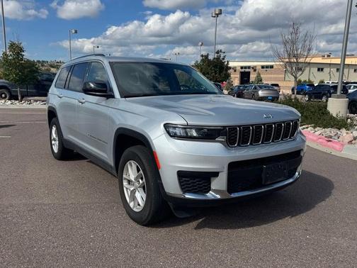 2023 Jeep Grand Cherokee L Laredo