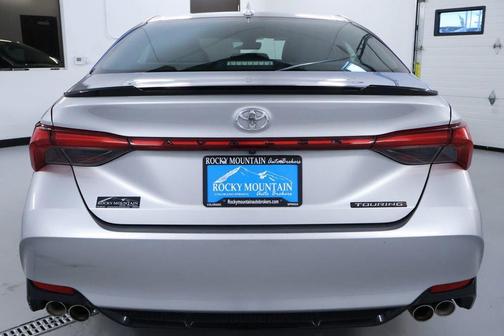 2019 Toyota Avalon XLE