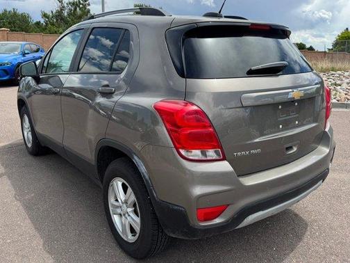 Stone Gray Metallic 2022 Chevrolet Trax LT