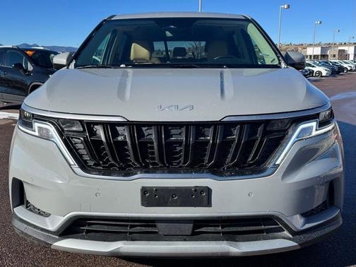 2024 Kia Carnival EX