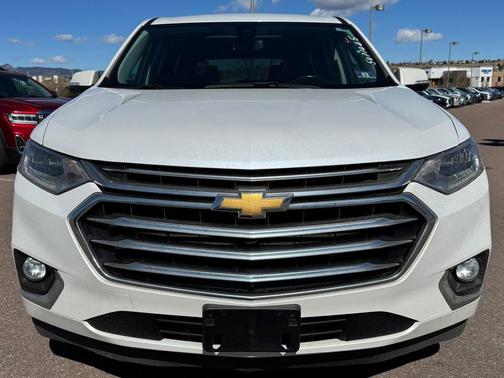Iridescent Pearl Tricoat 2019 Chevrolet Traverse High Country