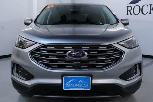 Silver Metallic 2022 Ford Edge SEL