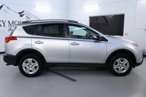 2014 Toyota RAV4 LE