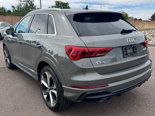 Chronos Gray Metallic 2020 Audi Q3 45 S line Prestige
