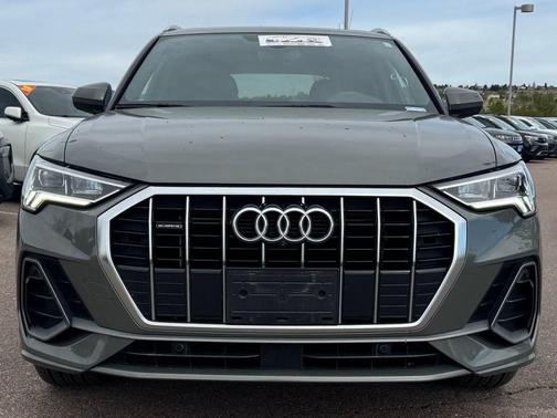 Chronos Gray Metallic 2020 Audi Q3 45 S line Prestige